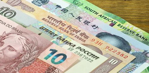卢布与人民币，谁更值钱？揭秘两国货币价值之谜
