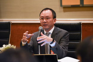 李惠森移民之谜：揭秘其选择哪个国家的背后逻辑