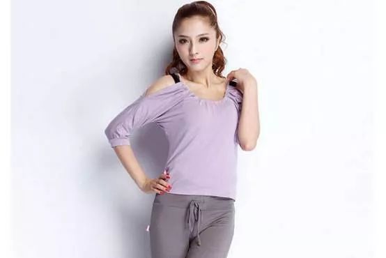 女士瑜伽服哪个牌子好,平价好穿的瑜伽服品牌,女士瑜伽服