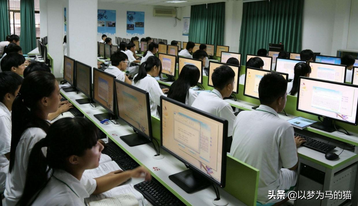 近几年热门专业排行榜,未来吃香的10大专业推荐,近几年热门专业