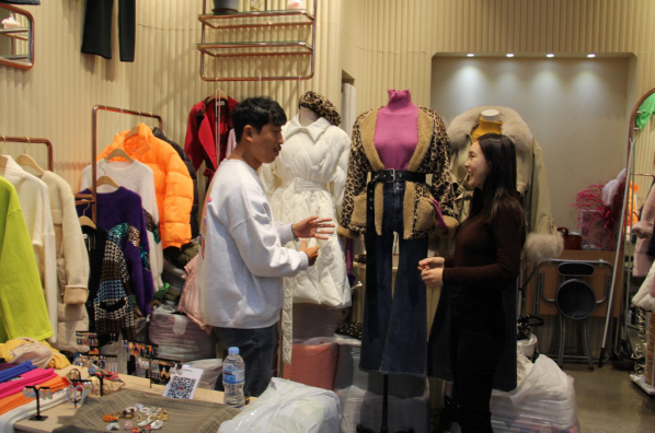 韩国饰品网上进货渠道,韩国首尔东大门进货攻略,韩国饰品进货渠道