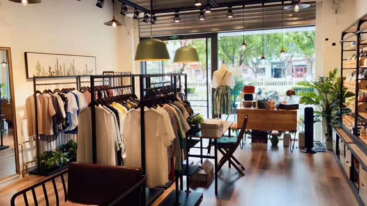 免费的女装店名大全,潮一点洋气的女装店名推荐,女装店名大全