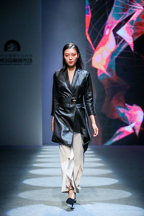 广州白马市场的衣服怎么样,网红直播地广州白马市场,广州白马市场