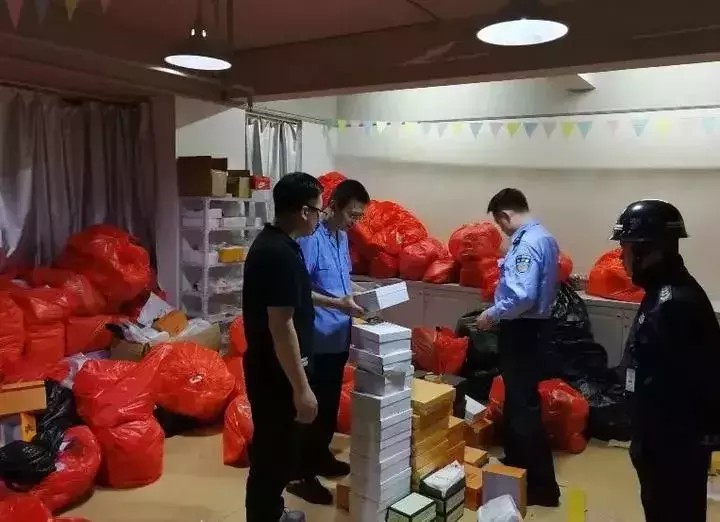 奢侈品代购揭露,奢侈品代购骗局大揭秘,奢侈品代购揭露