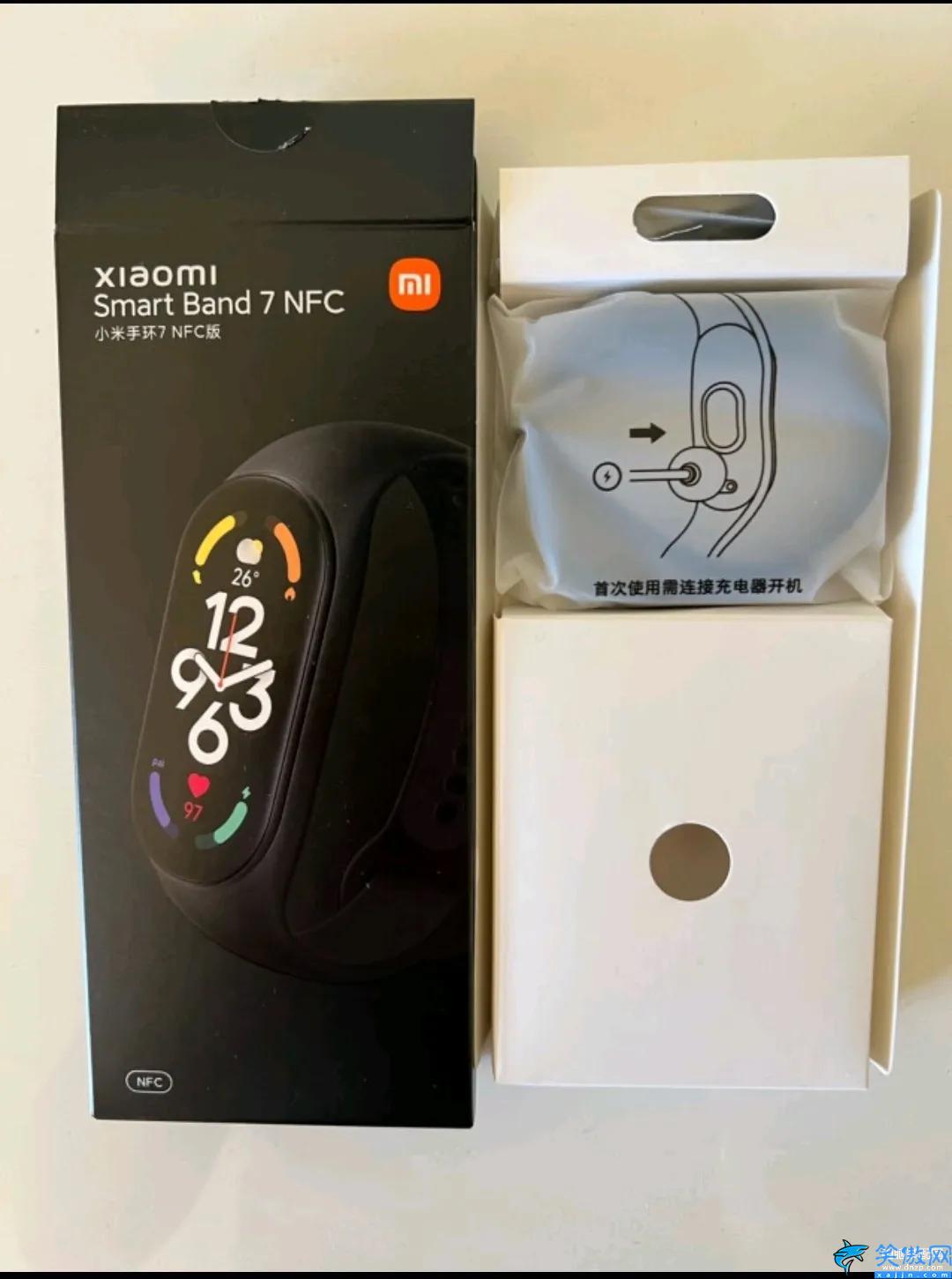 小米手环首次怎么开机,小米手环第一次激活的教程