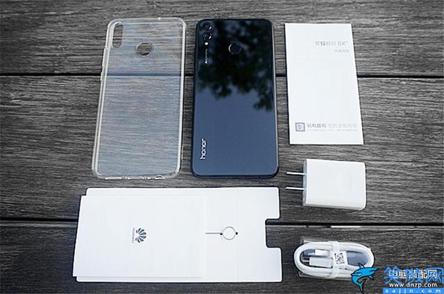 honor8x是什么型号,千元性价比神机荣耀8X上手评测