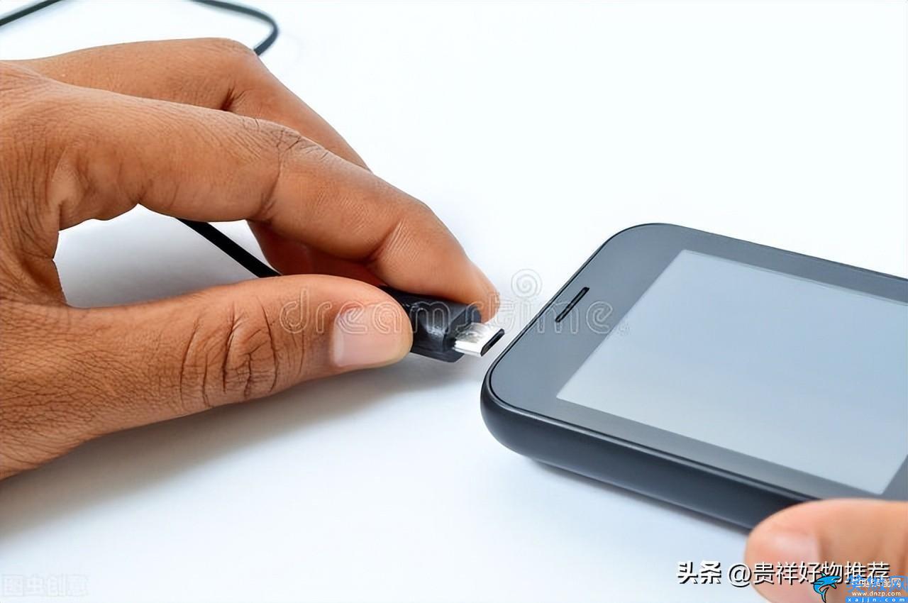 华为手机充电口松了怎么办,手机充电孔变松充不进电处理方法