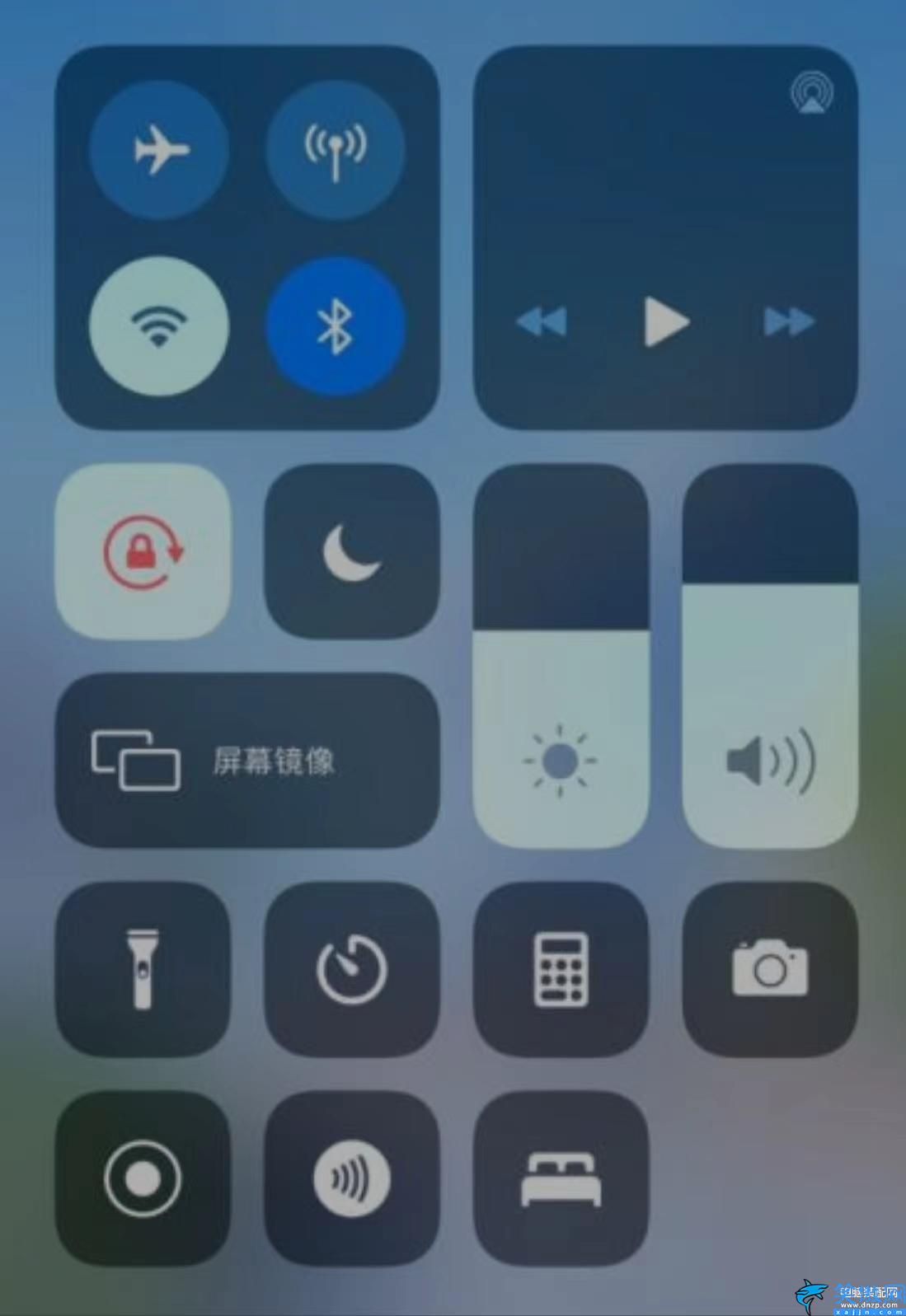 苹果11nfc感应在哪个位置,iPhone11NFC功能开启方法