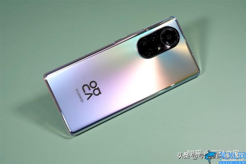 华为nova7和nova8哪个好看,华为Nova8对比Nova7