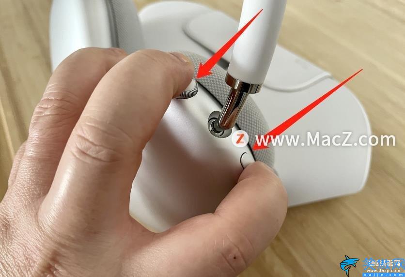 蓝牙耳机怎么重启,重新启动AirPods Max步骤