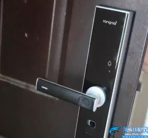 指纹锁密码怎么改密码,智能锁新指纹的设置教程